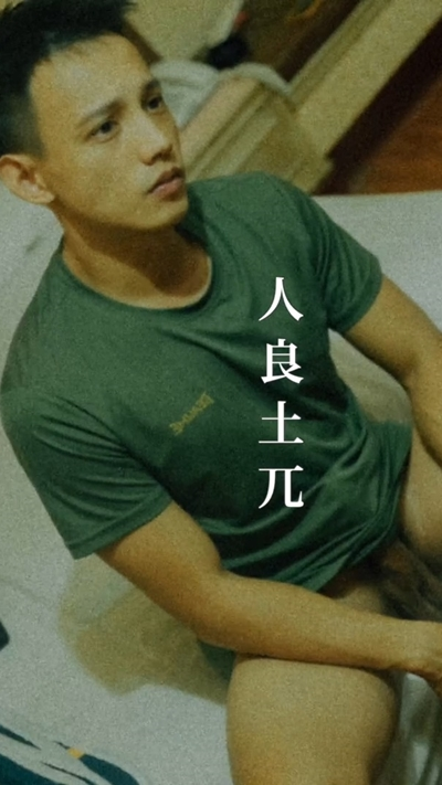 MAGAZINE-THE-BOYS-01