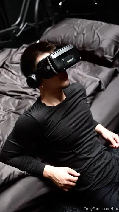 MAGAZINE-THE-CAST-03