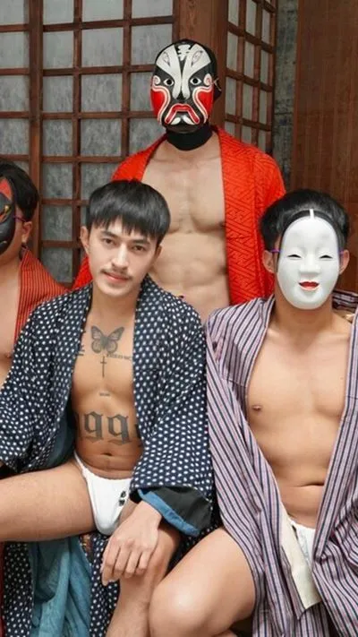 MAGAZINE-THE-CAST-13