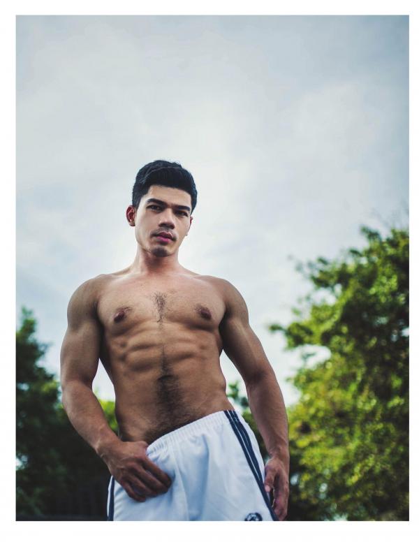 1000miles-Magazine--Vol.1---Nick-Ittipat