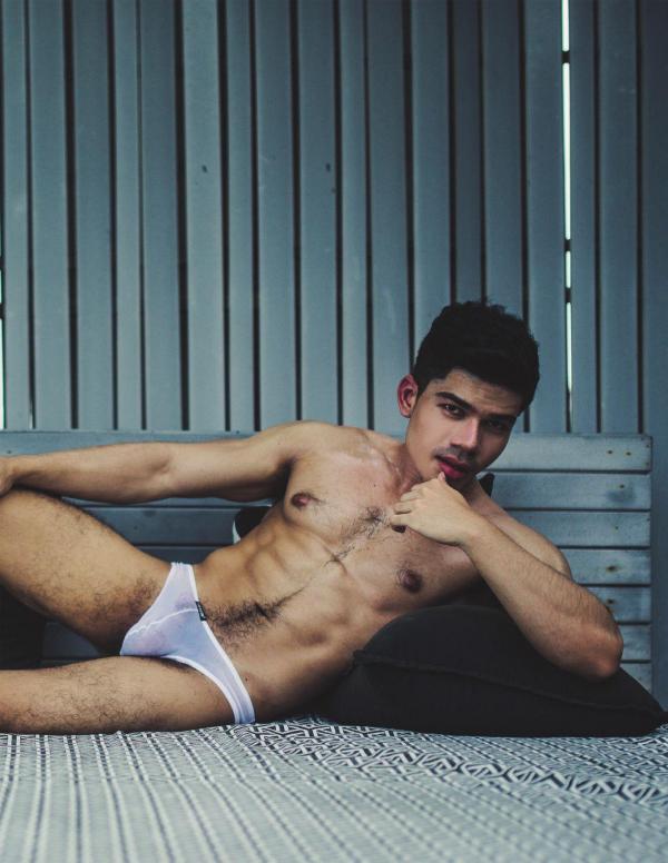 1000miles-Magazine--Vol.1---Nick-Ittipat