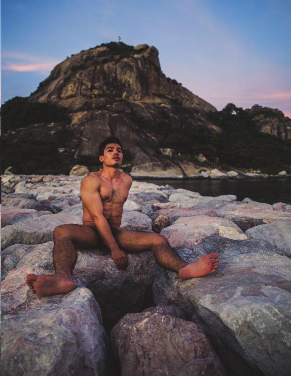 1000miles-Magazine--Vol.1---Nick-Ittipat