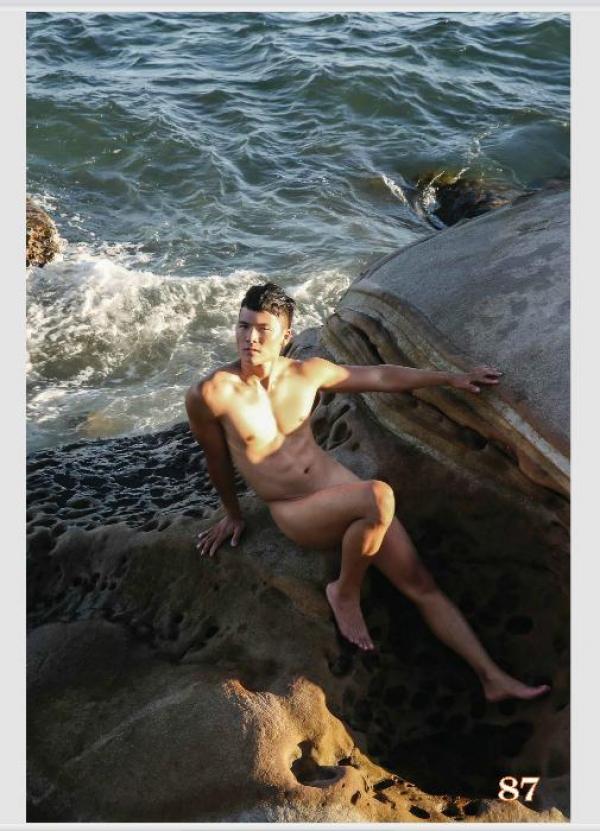 @MAN-07--Taiwan’s-Strong-Man