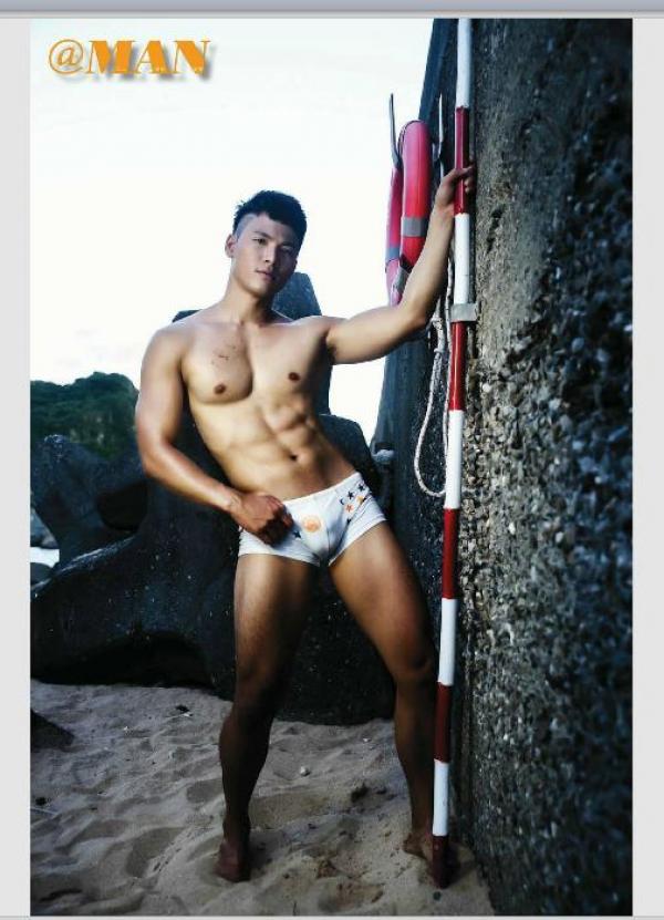 @MAN-07--Taiwan’s-Strong-Man