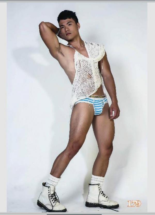 @MAN-07--Taiwan’s-Strong-Man