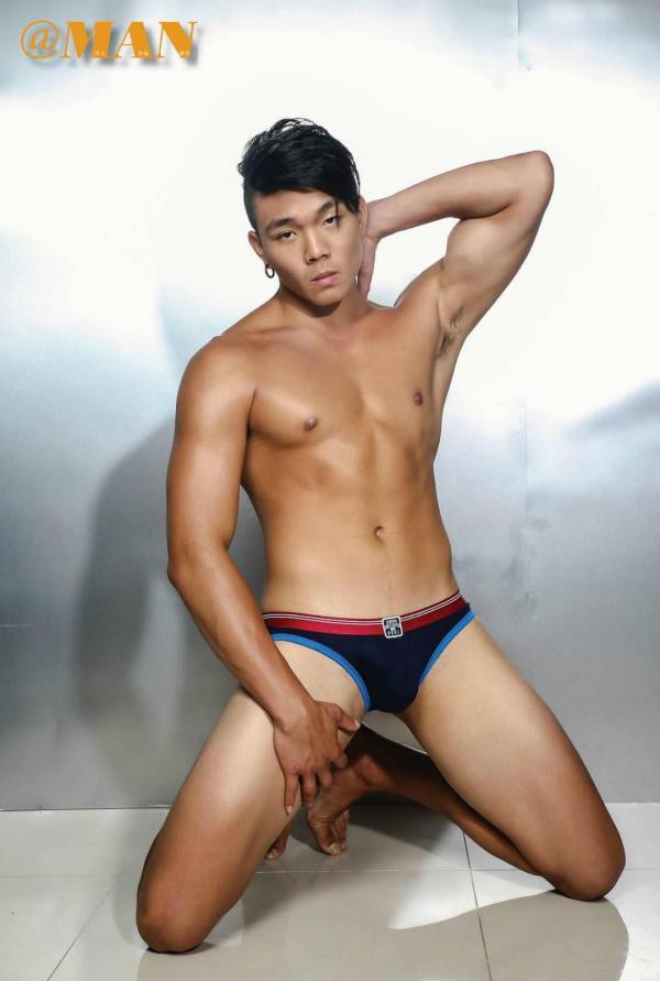 @MAN-08--Taiwan’s-Strong-Man