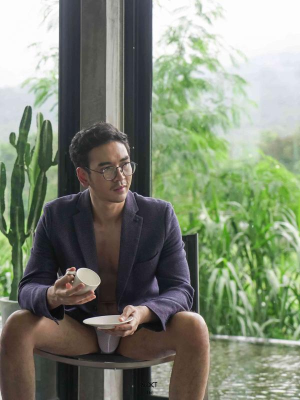 ADDICT-06---Arm-146-Pics--BtS