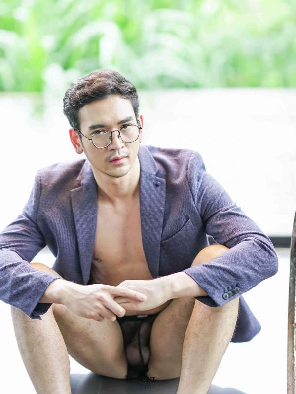 ADDICT-06---Arm-146-Pics--BtS