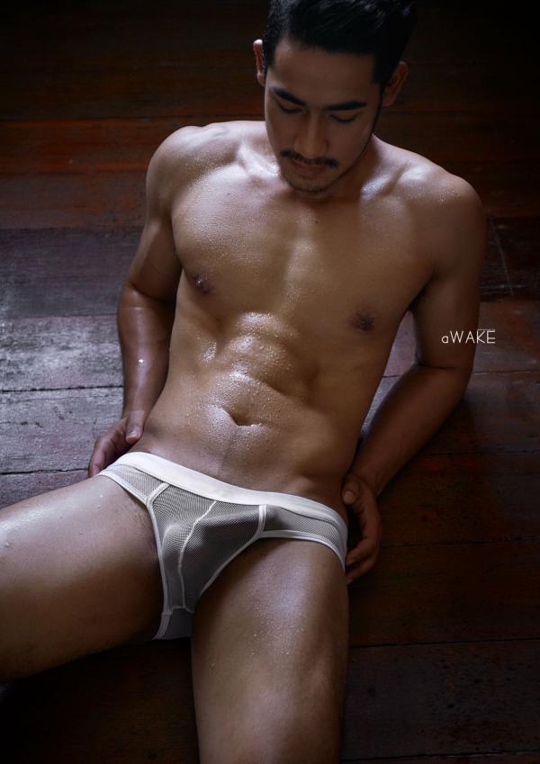 AWAKE-Issue-05--Bank