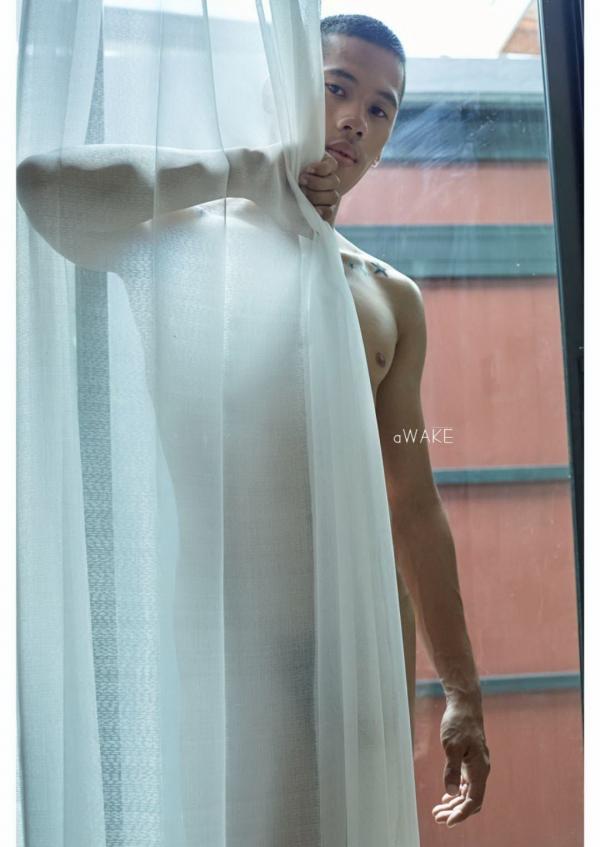 AWAKE-Issue-06--GUIDE