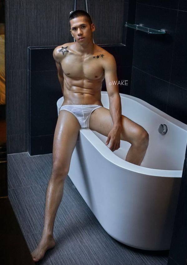 AWAKE-Issue-06--GUIDE