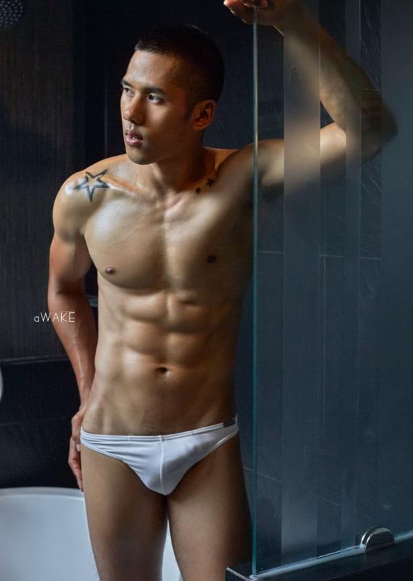 AWAKE-Issue-06--GUIDE