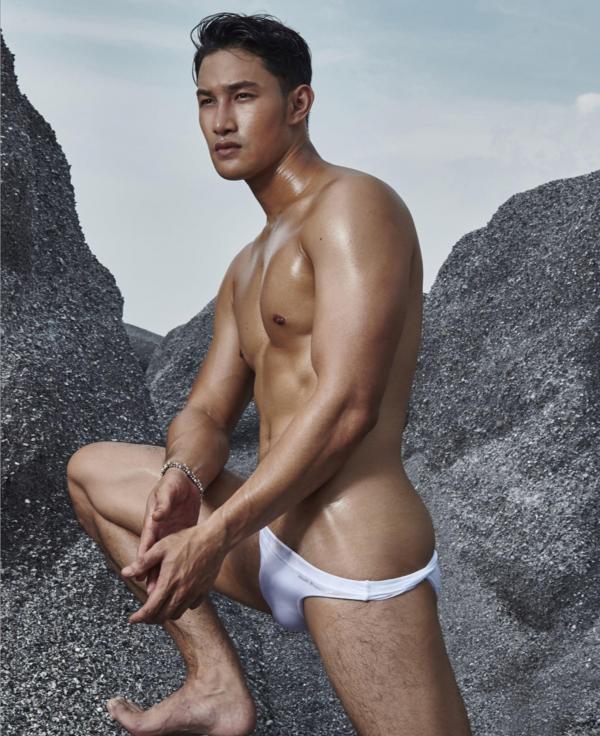 AWESOME-MEN-1---BANK-BUSA