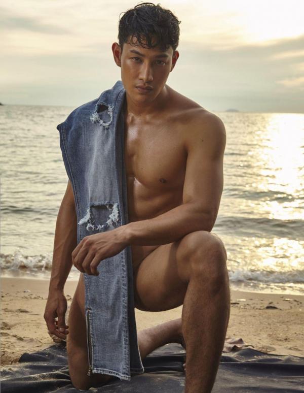 AWESOME-MEN-1---BANK-BUSA