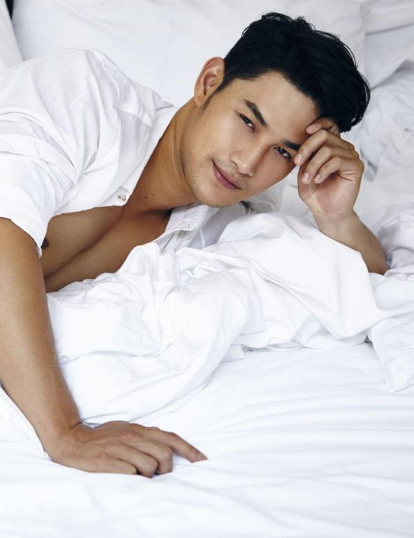 AWESOME-MEN-1---BANK-BUSA