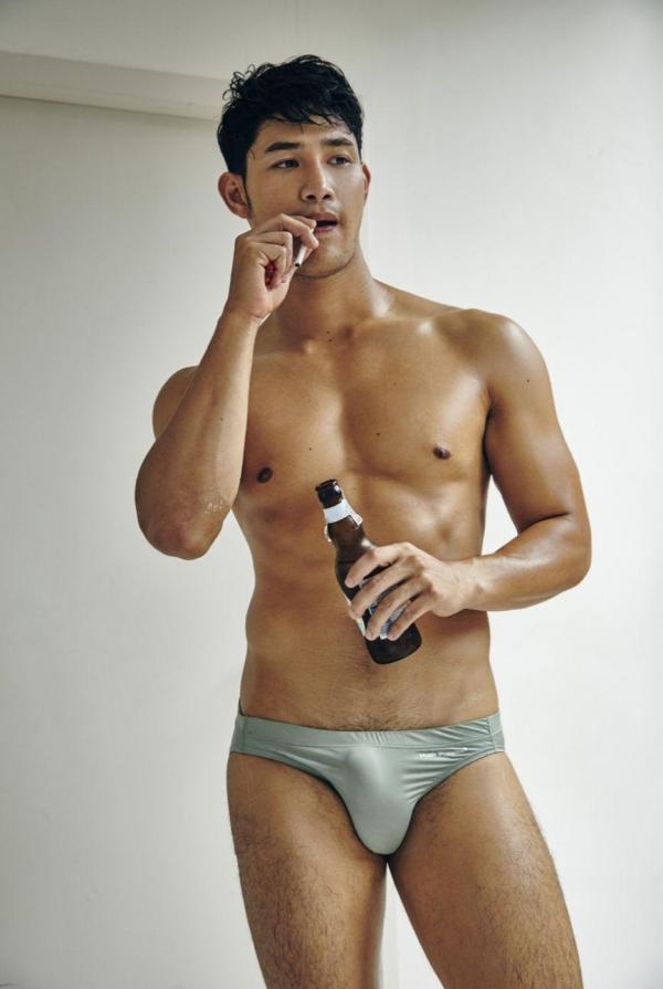 AWESOME-MEN-1---BANK-BUSA