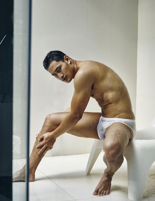 AWESOME-MEN-1---BANK-BUSA