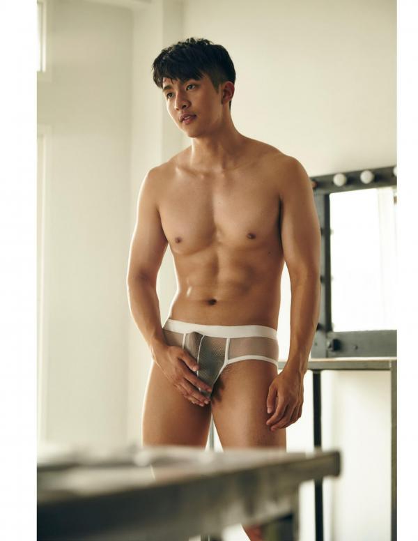 AWESOME-MEN-2--Gun-Nakarin--EbookVideo-