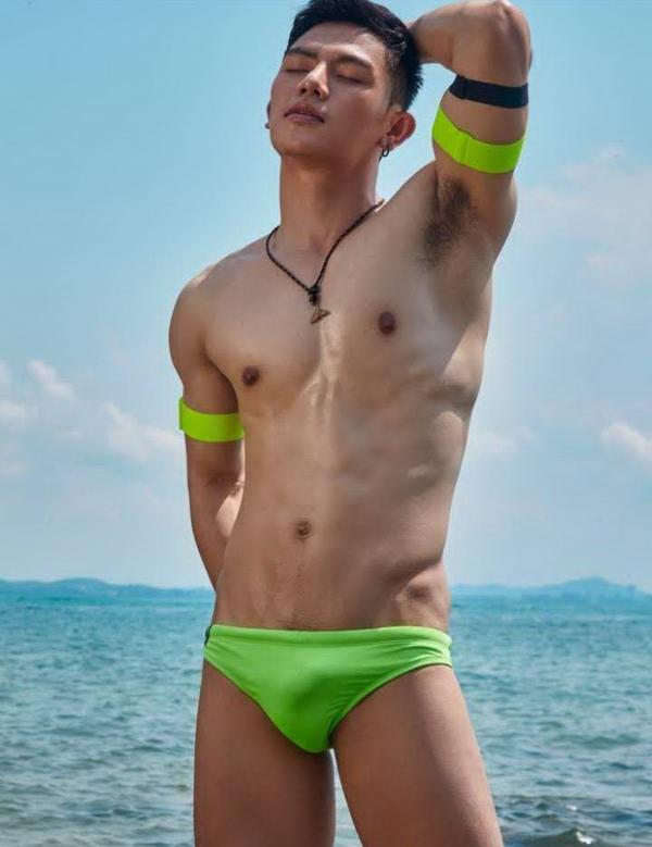 AWESOME-MEN-6--BoN-NalueMit