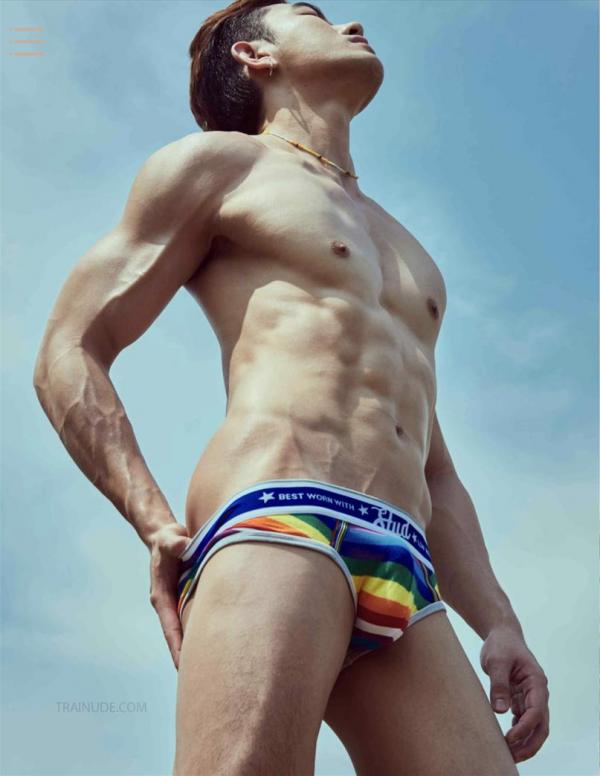 AWESOME-MEN-8--Bromance-Gun-amp-Cartoon--Ebook--Video-