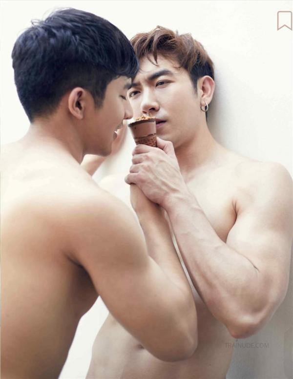 AWESOME-MEN-8--Bromance-Gun-amp-Cartoon--Ebook--Video-