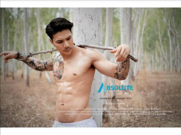 Alexis-09--Knot-Exclusive