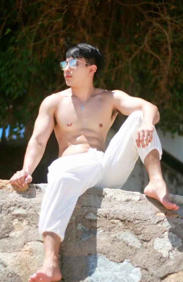 Allure-magazine-01---TAE-chira