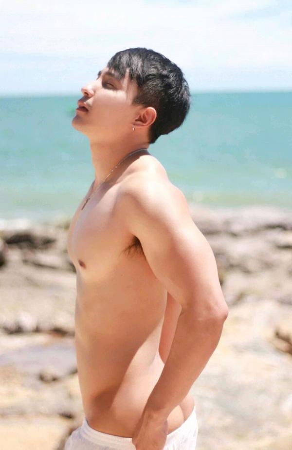 Allure-magazine-01---TAE-chira