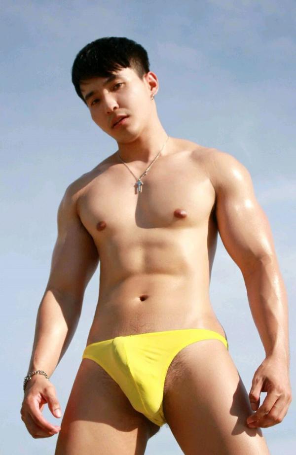 Allure-magazine-01---TAE-chira