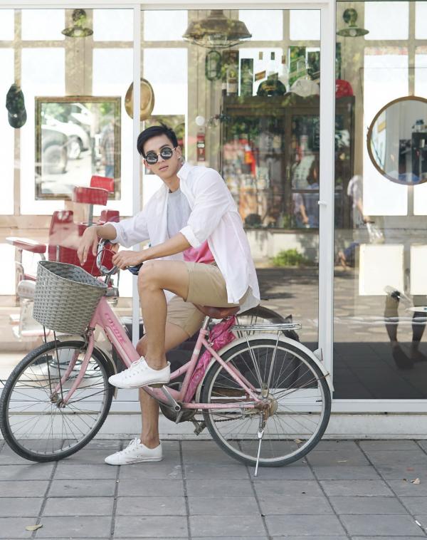 Arouse-Vol.01--Santa-Gift