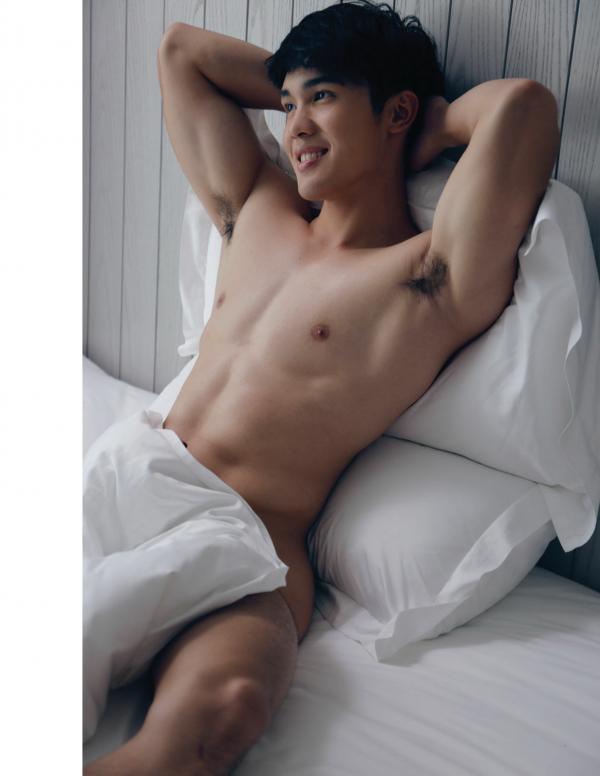 Back-03--Boss-24-Hours-125-Pics--BtS