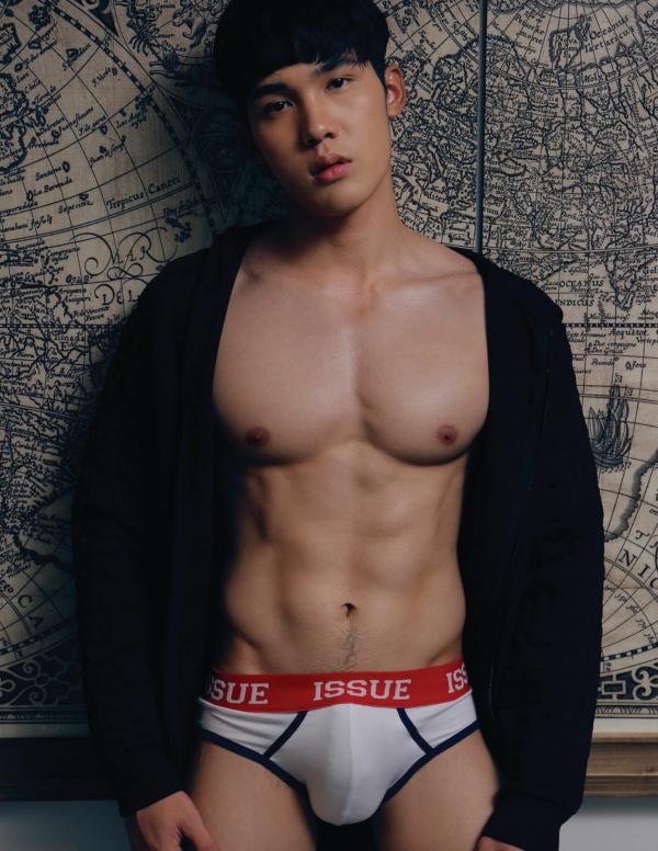 Back-03--Boss-24-Hours-125-Pics--BtS