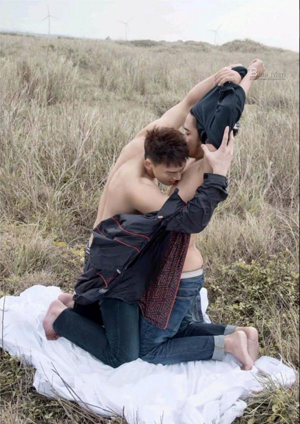 Blue-Men-No.202-EbookVideo