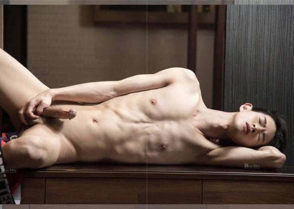 Blue-Men-No.211-–-Chris-EbookVideo