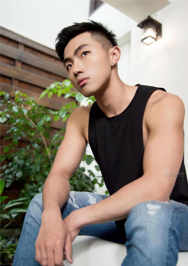 Blue-Men-No.234-EbookVideo