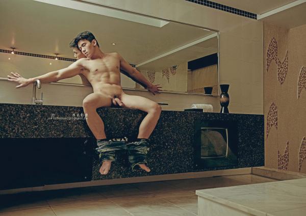 BlueMan-10-:-Sex-And-Model