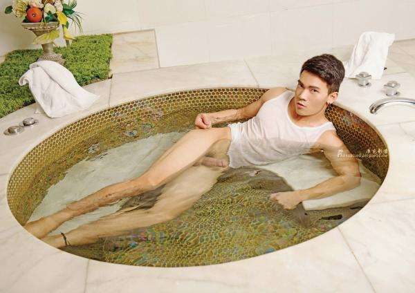 BlueMan-10-:-Sex-And-Model