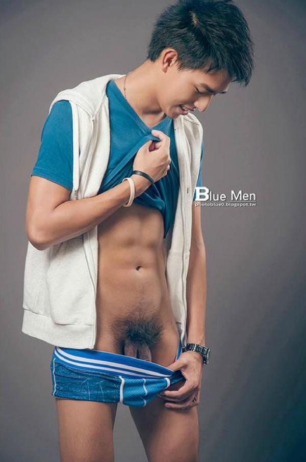 BlueMan-56--Pics--BTS-