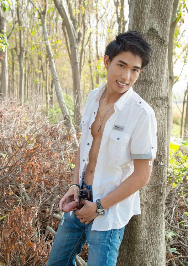 BlueMan-56--Pics--BTS-