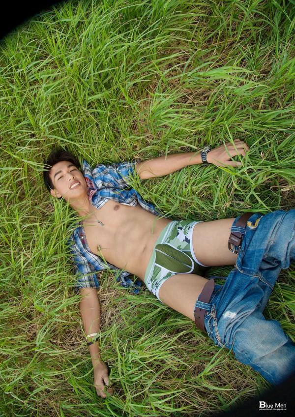 BlueMan-56--Pics--BTS-