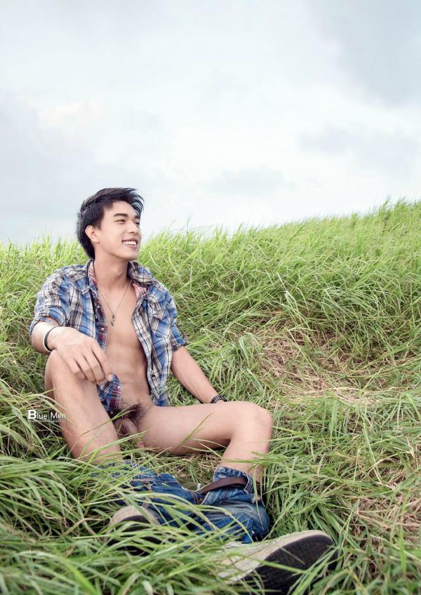 BlueMan-56--Pics--BTS-