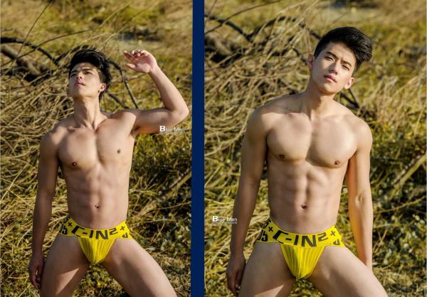 BlueManX---PhotoBook-01