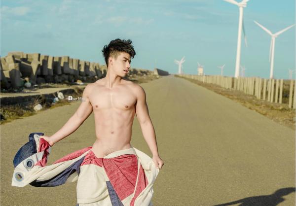 BlueManX---PhotoBook-01