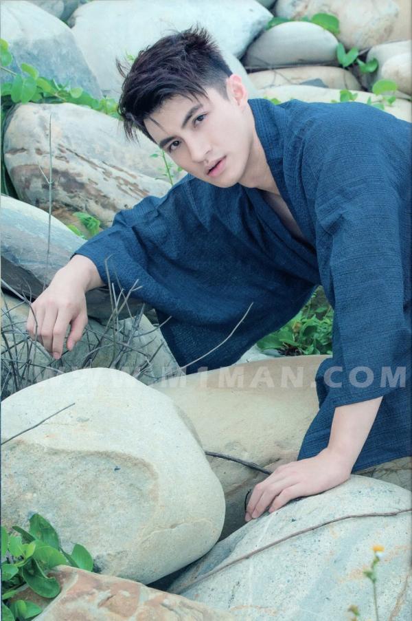 BlueMen-014--Men’s-Milk-Attraction