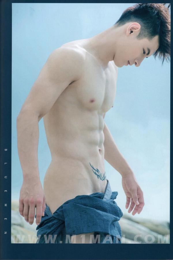 BlueMen-014--Men’s-Milk-Attraction