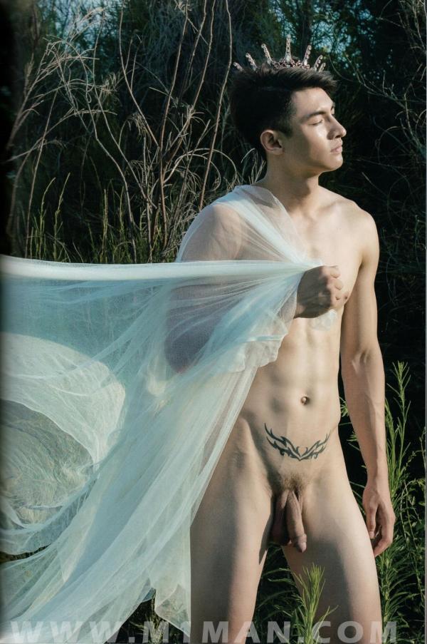 BlueMen-014--Men’s-Milk-Attraction