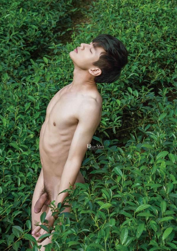 Blueman-Magazine-no.129--Weicheng