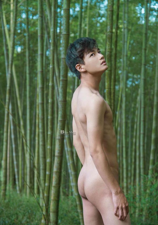 Blueman-Magazine-no.129--Weicheng