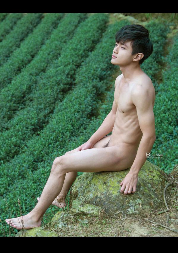 Blueman-Magazine-no.129--Weicheng