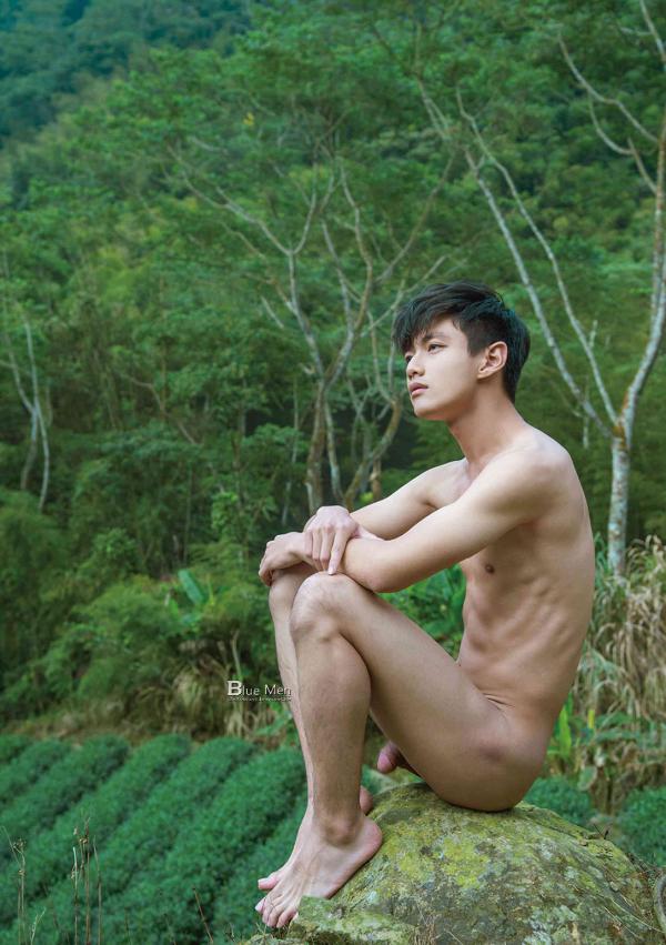 Blueman-Magazine-no.129--Weicheng